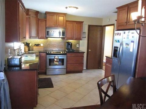 5725 Sandhurst Rd, Hickory, NC 28602 photo 18