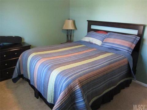 5725 Sandhurst Rd, Hickory, NC 28602 photo 3