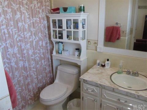 5725 Sandhurst Rd, Hickory, NC 28602 photo 8
