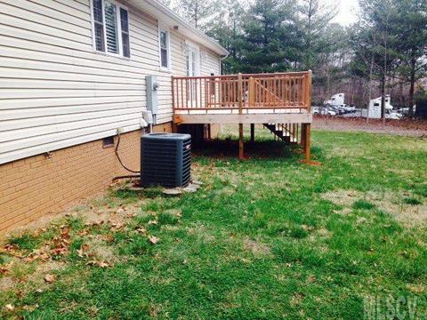 1305 4th St, Conover, NC 28613 photo 9