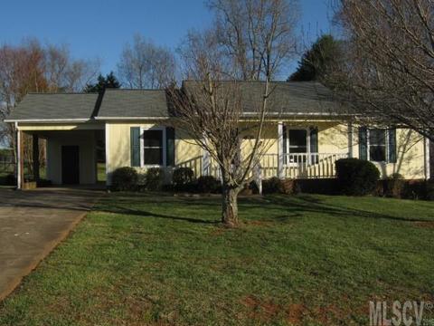2227 Angle Dr, Conover, NC 28613 photo 2