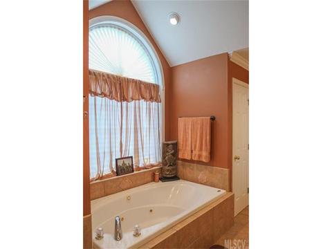 6522 Emory Dr, Hickory, NC 28601 photo 9