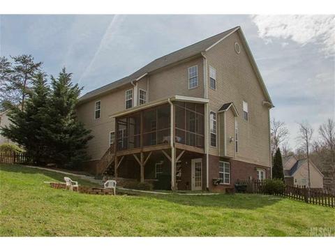 6522 Emory Dr, Hickory, NC 28601 photo 2