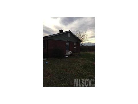 320 33rd St Dr, Hickory, NC 28602 photo 4