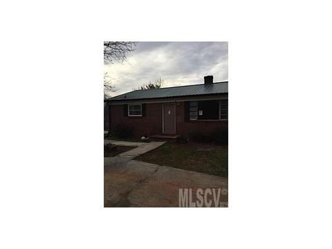 320 33rd St Dr, Hickory, NC 28602 photo 2