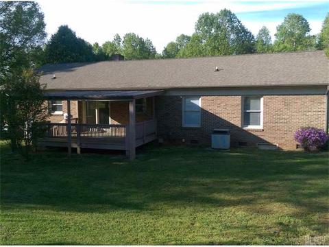 2487 Cedar Valley Dr, Conover, NC 28613 photo 11