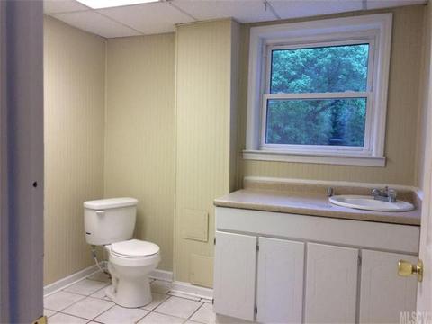 2653 Cedar St, Conover, NC 28613 photo 4