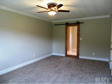 5967 Willowbottom Rd, Hickory, NC 28602 photo 4