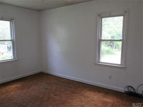 341 Maple St, Hudson, NC 28638 photo 3
