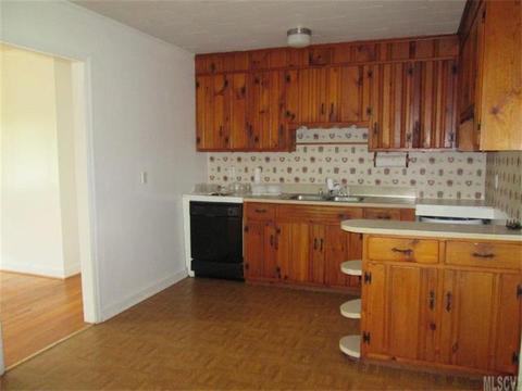 341 Maple St, Hudson, NC 28638 photo 12