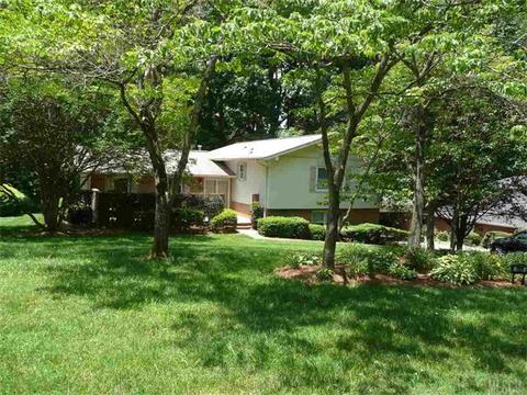 703 5th Ave, Conover, NC 28613 photo 2