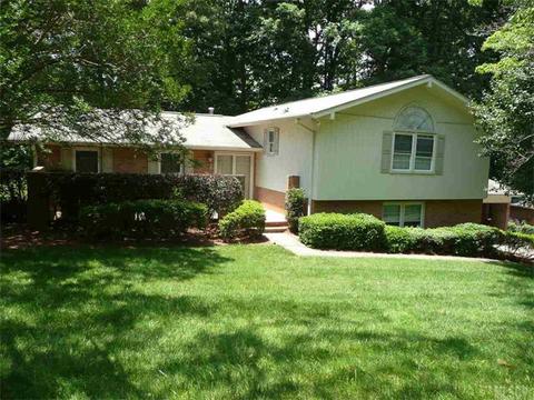 703 5th Ave, Conover, NC 28613 photo 1