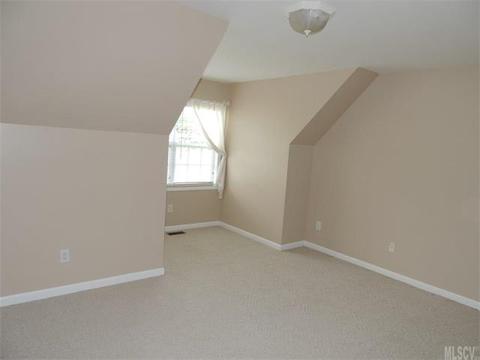 63 Heron Cove Loop, Hickory, NC 28601 photo 3
