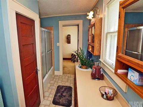1955 Travis Rd, Conover, NC 28613 photo 5