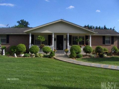 1504 36th Ave, Hickory, NC 28601 photo 1