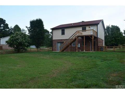 2290 Angle Dr, Conover, NC 28613 photo 3
