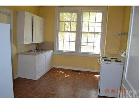 503 1st St, Conover, NC 28613 photo 3