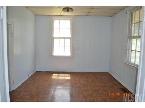503 1st St, Conover, NC 28613 photo 5