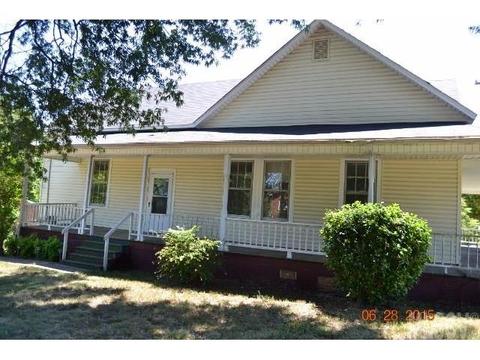 503 1st St, Conover, NC 28613 photo 12