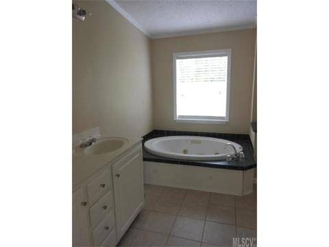 1107 Manor St, Conover, NC 28613 photo 10