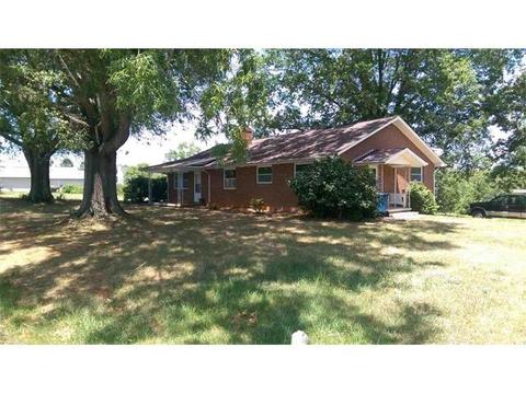 3434 9th Street Ne Dr NE, Hickory, NC 28601 photo 1