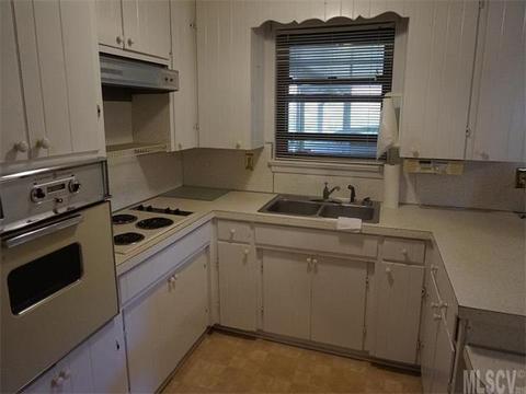 211 3rd Ave, Conover, NC 28613 photo 8