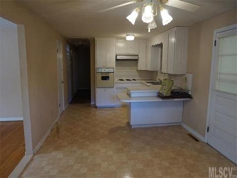 211 3rd Ave, Conover, NC 28613 photo 23