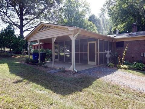 211 3rd Ave, Conover, NC 28613 photo 18