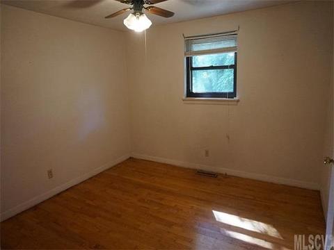 211 3rd Ave, Conover, NC 28613 photo 3
