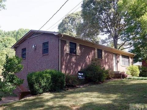 211 3rd Ave, Conover, NC 28613 photo 1