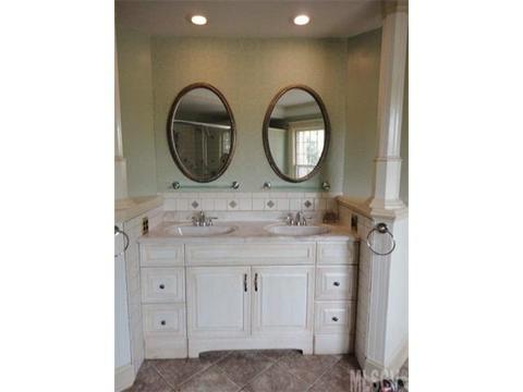 708 4th Ave, Conover, NC 28613 photo 4