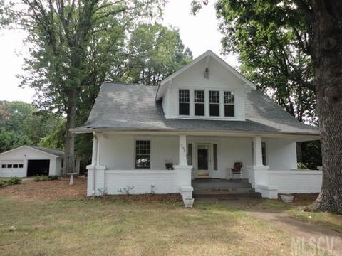 708 4th Ave, Conover, NC 28613 photo 1
