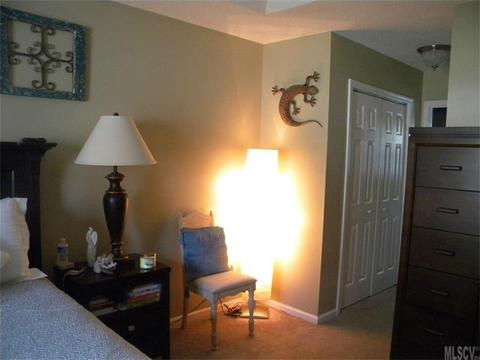 100 E Pine St, Maiden, NC 28650 photo 4