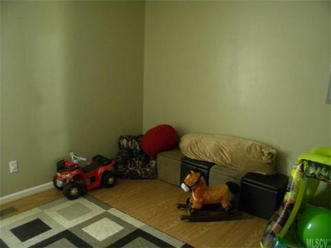100 E Pine St, Maiden, NC 28650 photo 9