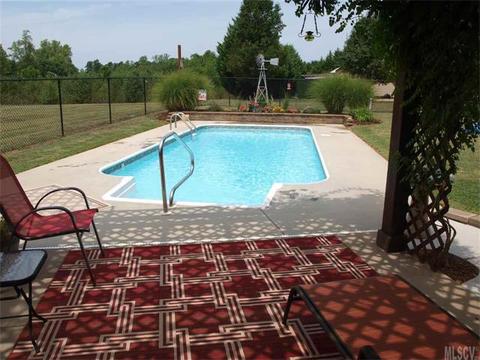 815 Rock Barn Rd, Conover, NC 28613 photo 16