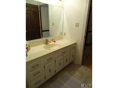 1422 White Eagle Ranch Rd, Hickory, NC 28602 photo 5