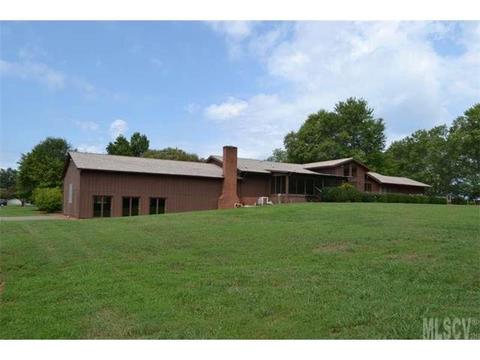 1422 White Eagle Ranch Rd, Hickory, NC 28602 photo 2