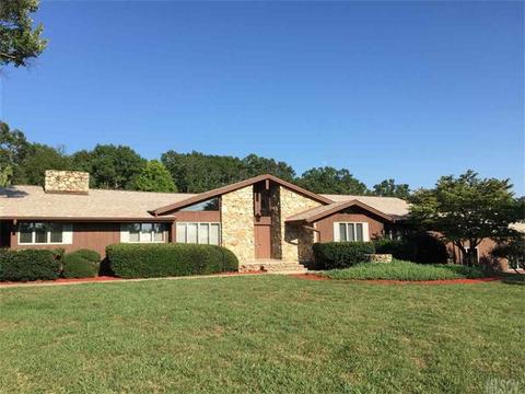 1422 White Eagle Ranch Rd, Hickory, NC 28602 photo 1