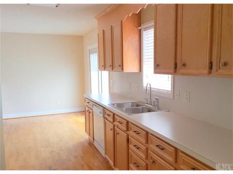 4936 Pond Ct, Conover, NC 28613 photo 9