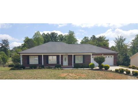 4936 Pond Ct, Conover, NC 28613 photo 1