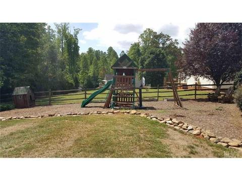 4936 Pond Ct, Conover, NC 28613 photo 17