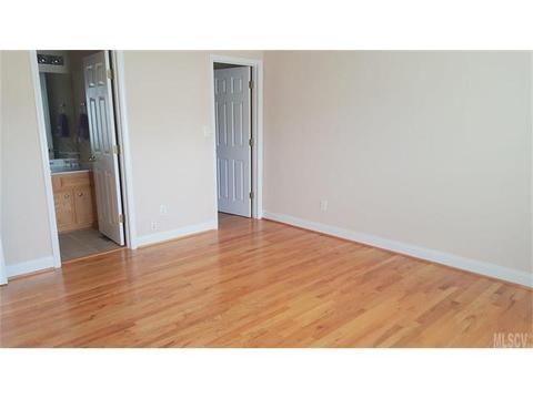 4936 Pond Ct, Conover, NC 28613 photo 5