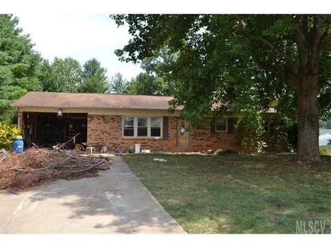 4655 Emerald Dr, Morganton, NC 28655 photo 1