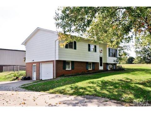400 Section House Rd, Hickory, NC 28601 photo 2