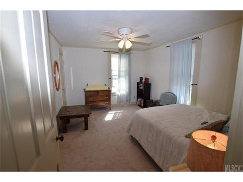 206 1st Ave, Conover, NC 28613 photo 17