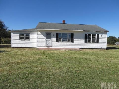1301 Normandy St, Conover, NC 28613 photo 1
