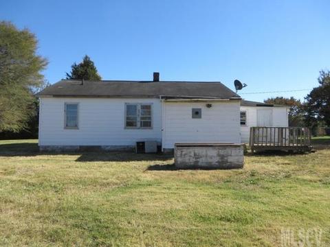 1301 Normandy St, Conover, NC 28613 photo 9