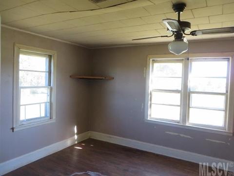 1301 Normandy St, Conover, NC 28613 photo 8