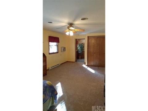 612 4th St, Conover, NC 28613 photo 4