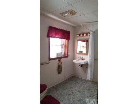 612 4th St, Conover, NC 28613 photo 5